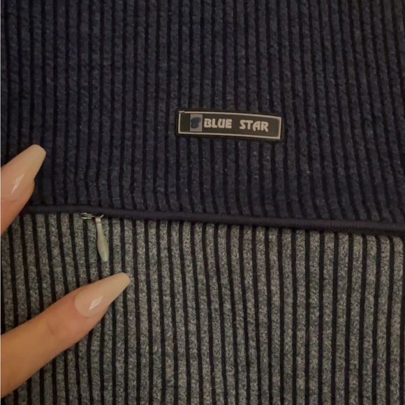 Blue Star Quarterzip - Picture 4 of 5